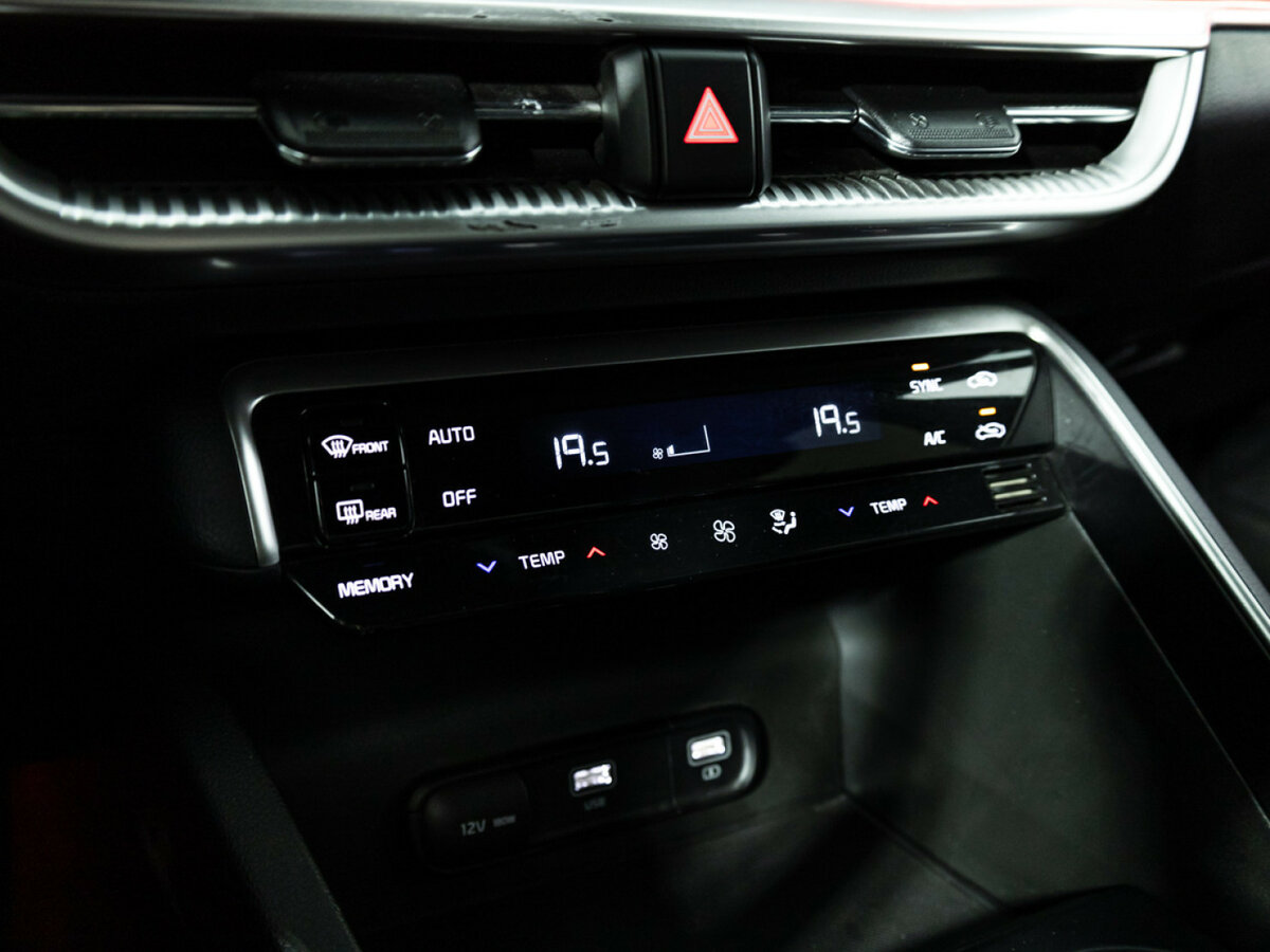 Купить Kia K5 с пробегом. Фото: #16