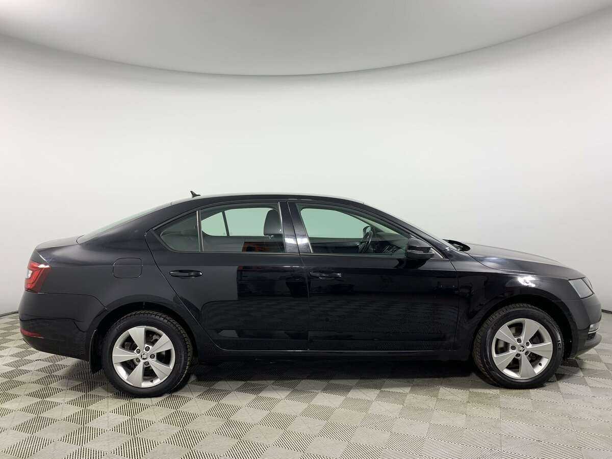 Купить Skoda Octavia с пробегом. Фото: #3