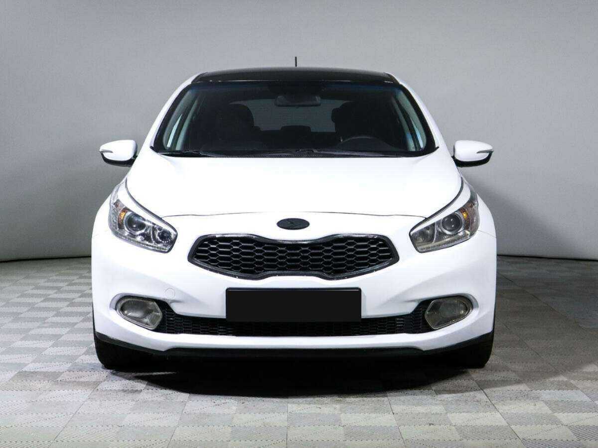 Купить Kia Ceed с пробегом. Фото: #1