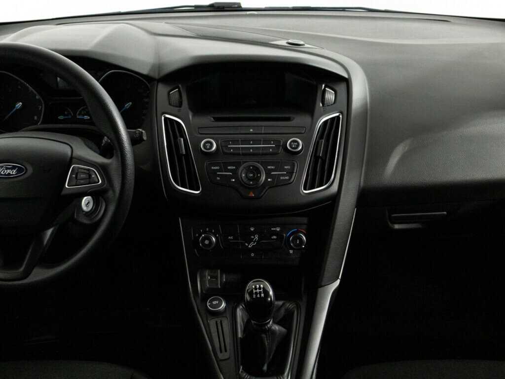 Купить Ford Focus с пробегом. Фото: #13