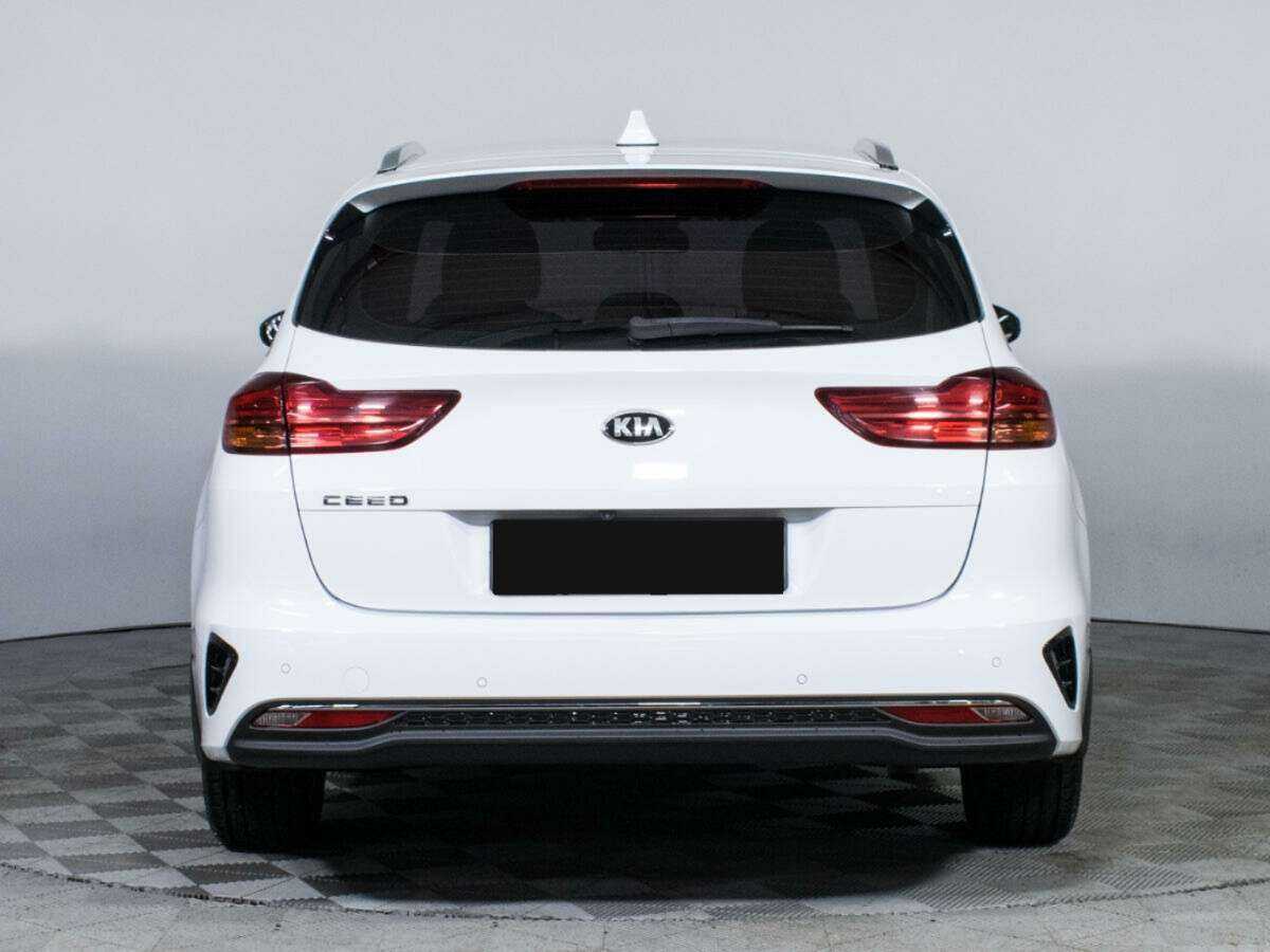 Купить Kia Ceed с пробегом. Фото: #5