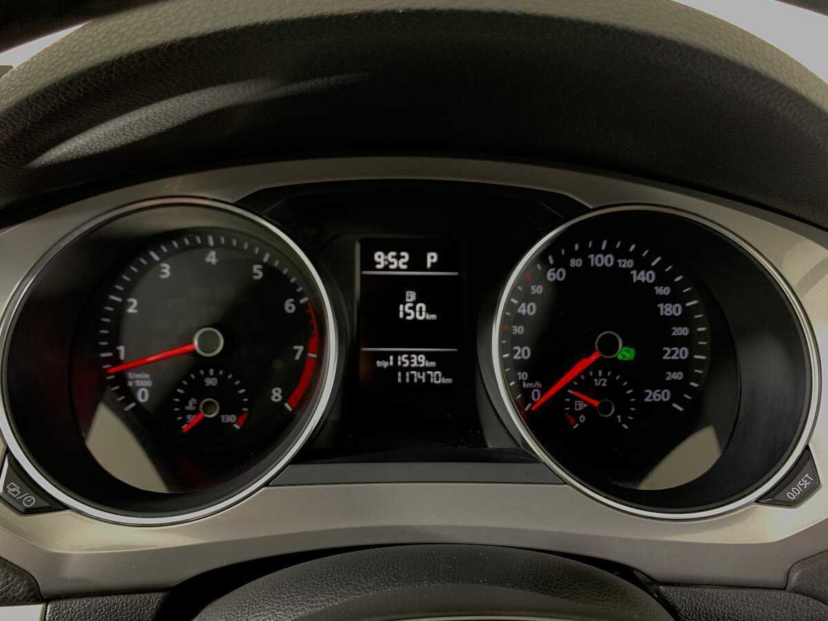 Купить Volkswagen Jetta с пробегом. Фото: #13