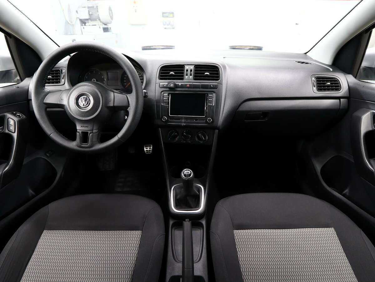Купить Volkswagen Polo с пробегом. Фото: #14