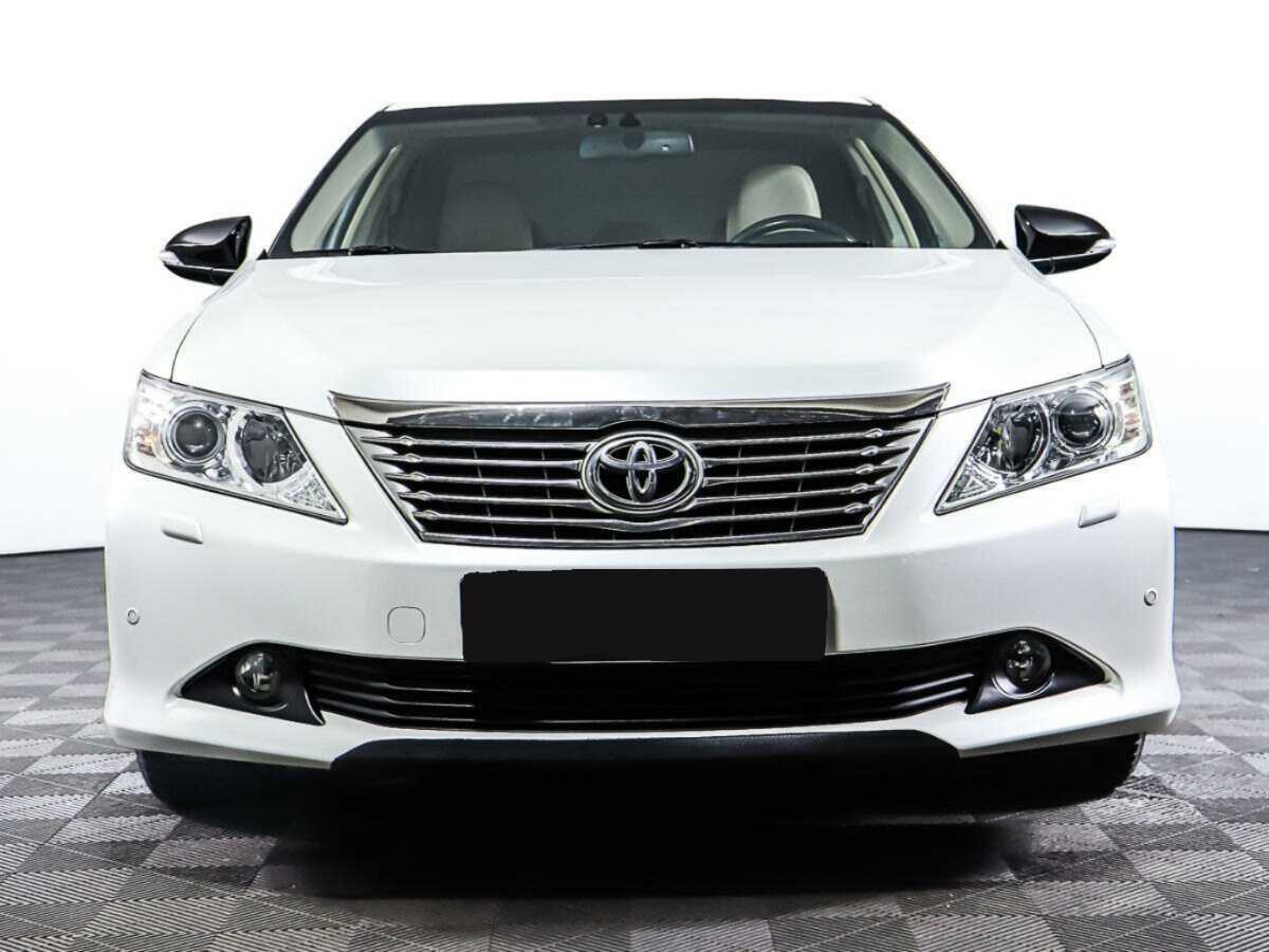 Купить Toyota Camry с пробегом. Фото: #1