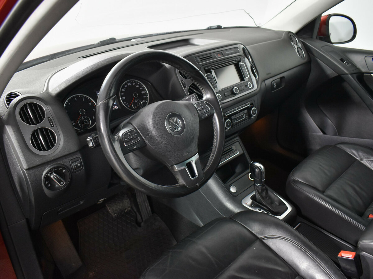 Купить Volkswagen Tiguan с пробегом. Фото: #8