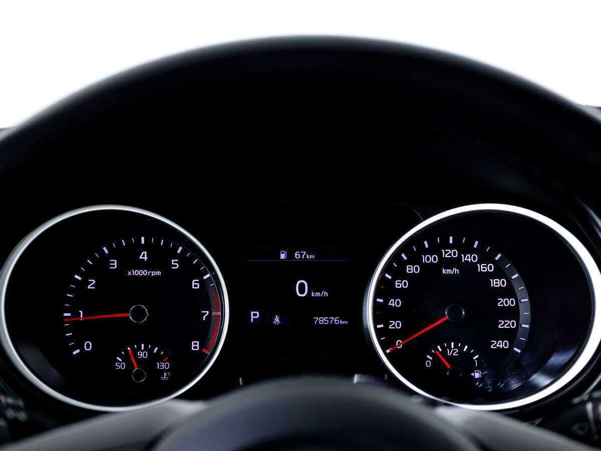 Купить Kia Ceed с пробегом. Фото: #9