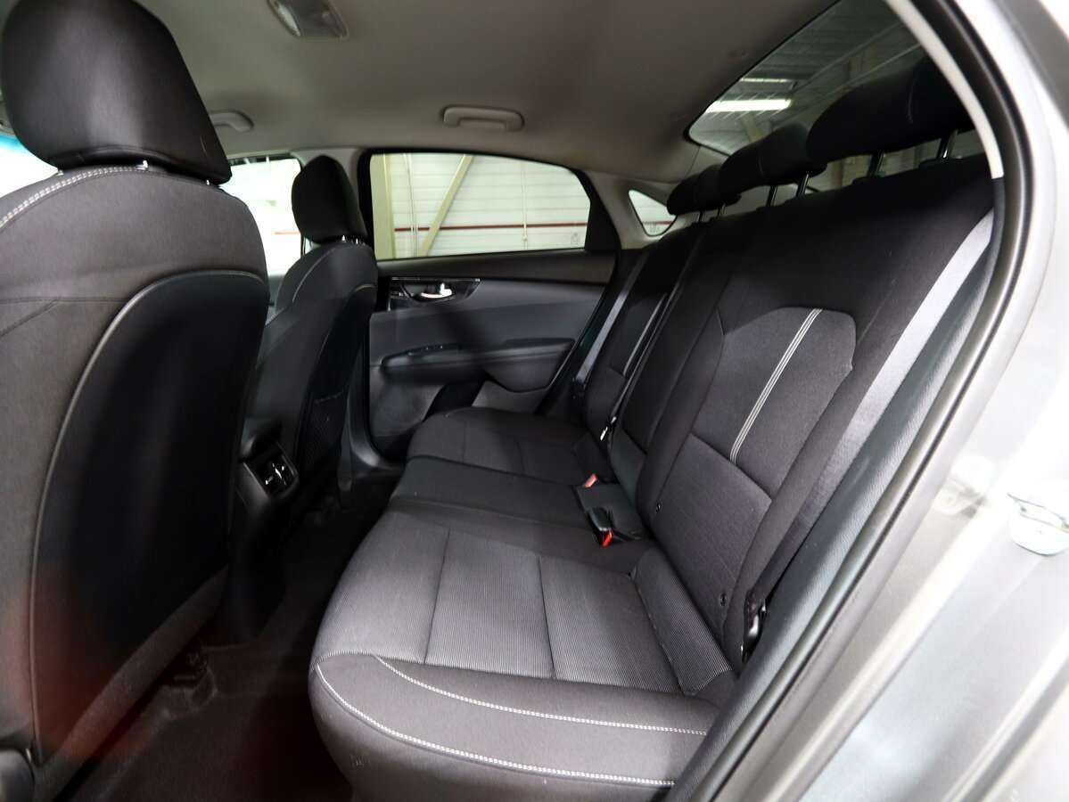 Купить Kia Cerato с пробегом. Фото: #8