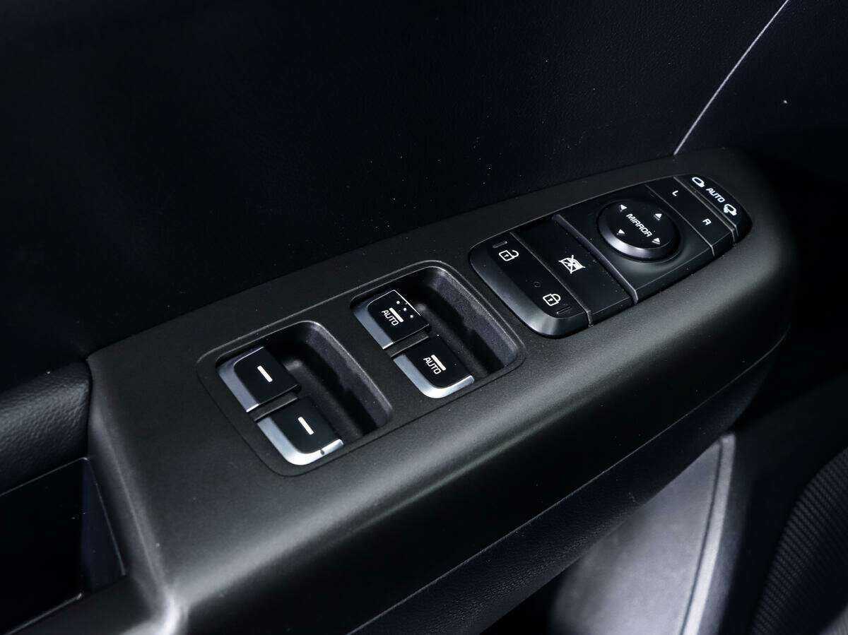 Купить Kia Sportage с пробегом. Фото: #9