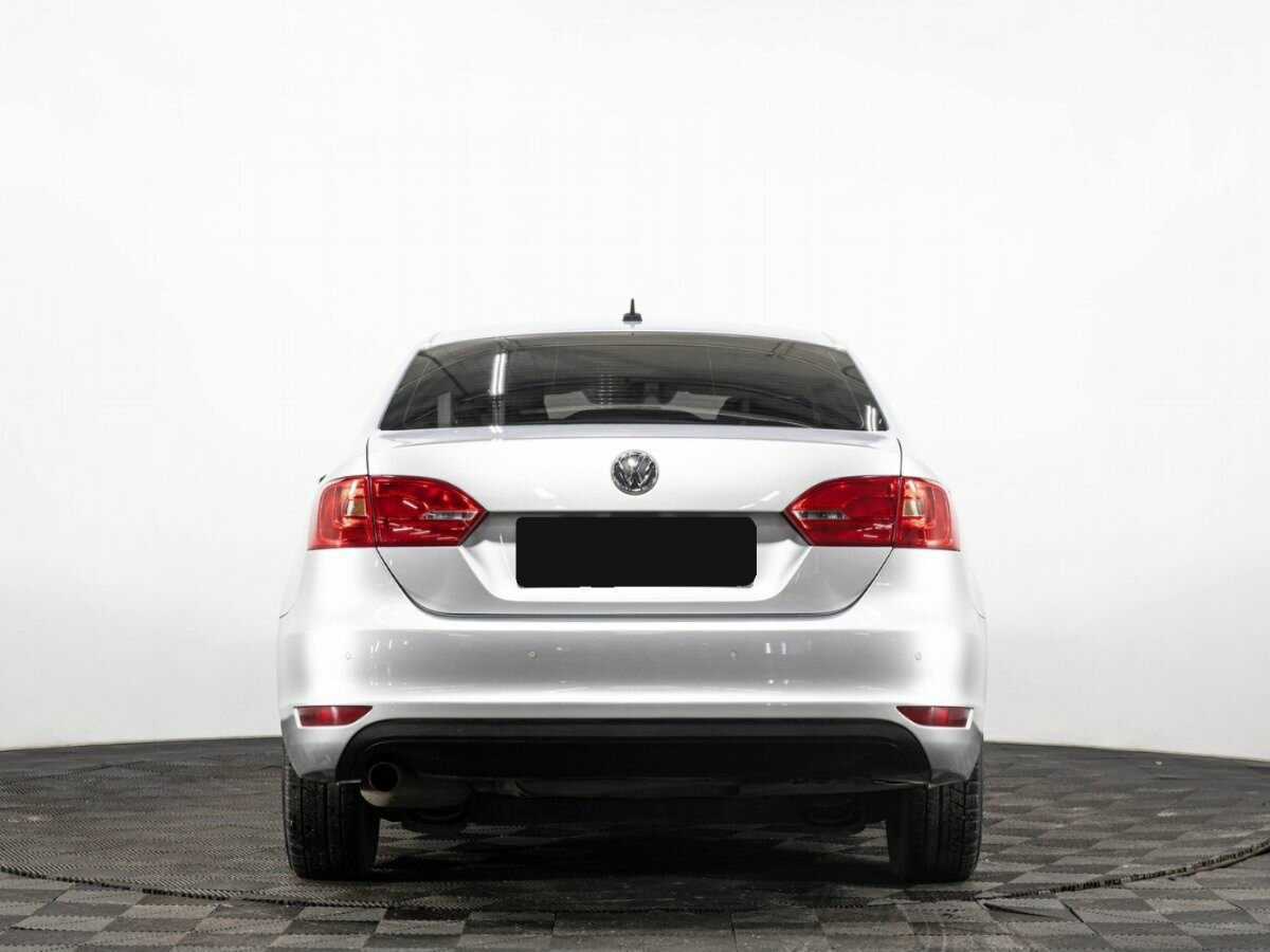 Купить Volkswagen Jetta с пробегом. Фото: #4