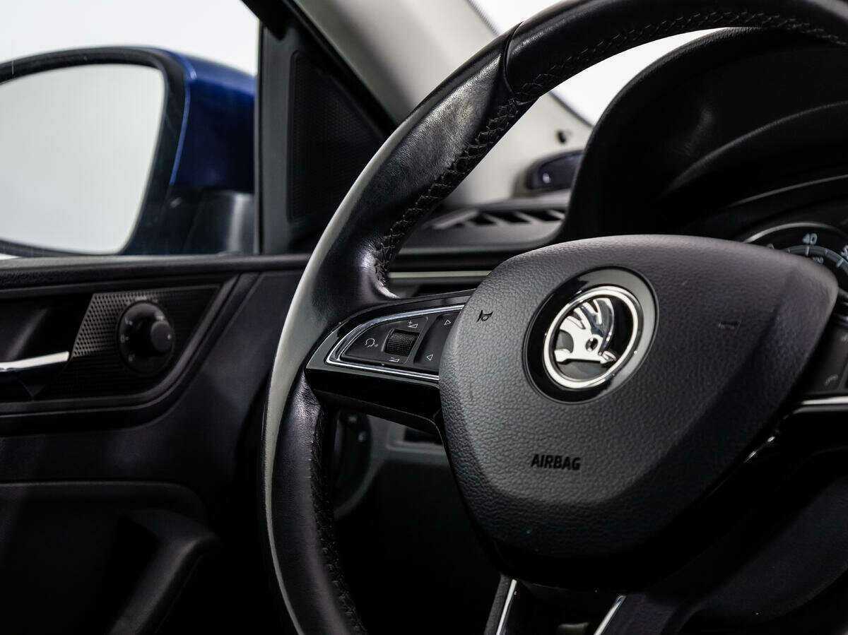 Купить Skoda Rapid с пробегом. Фото: #14