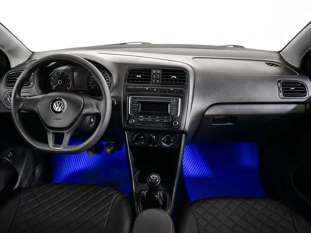 Купить Volkswagen Polo с пробегом. Фото: #11