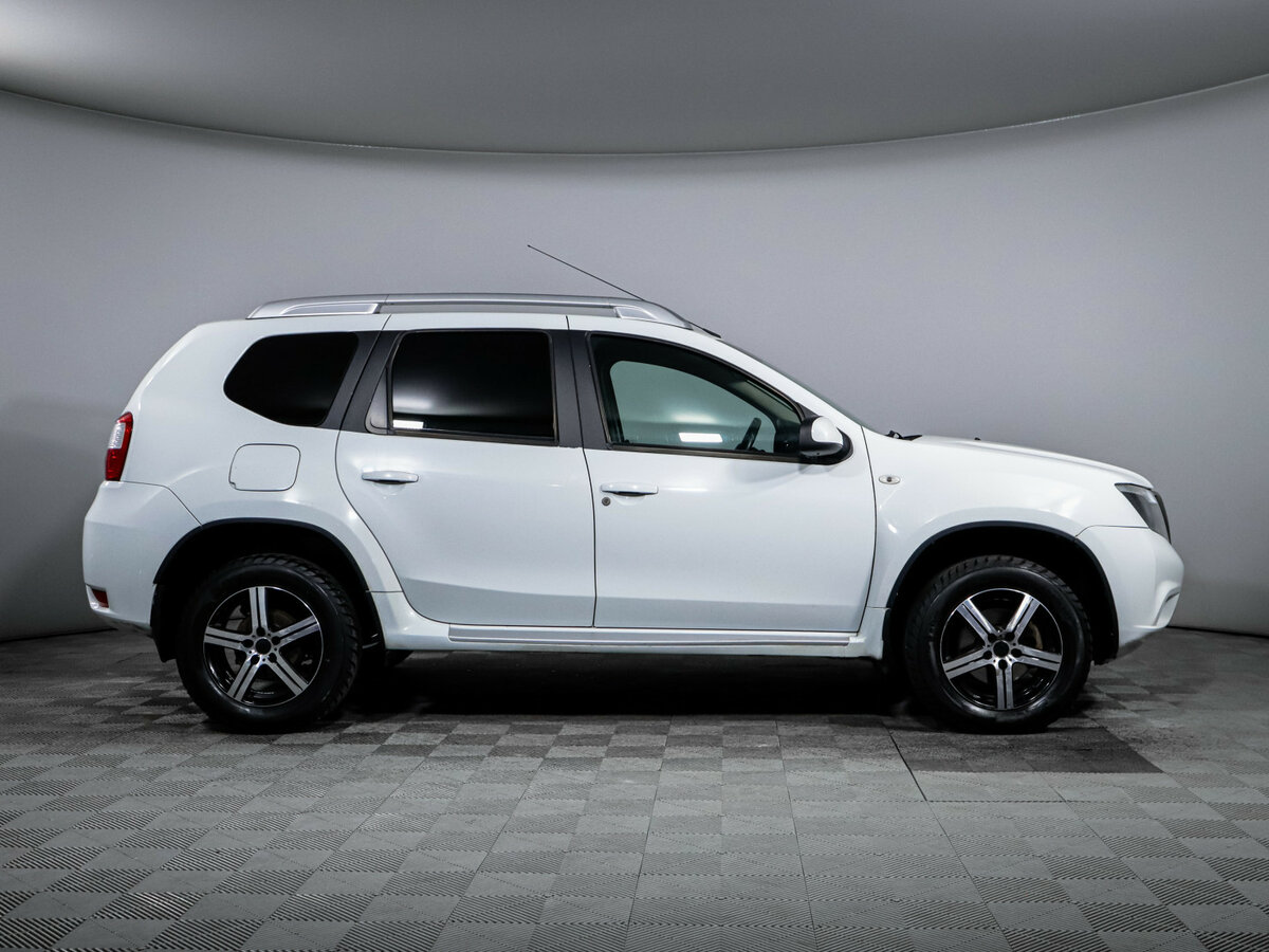 Купить Nissan Terrano с пробегом. Фото: #3