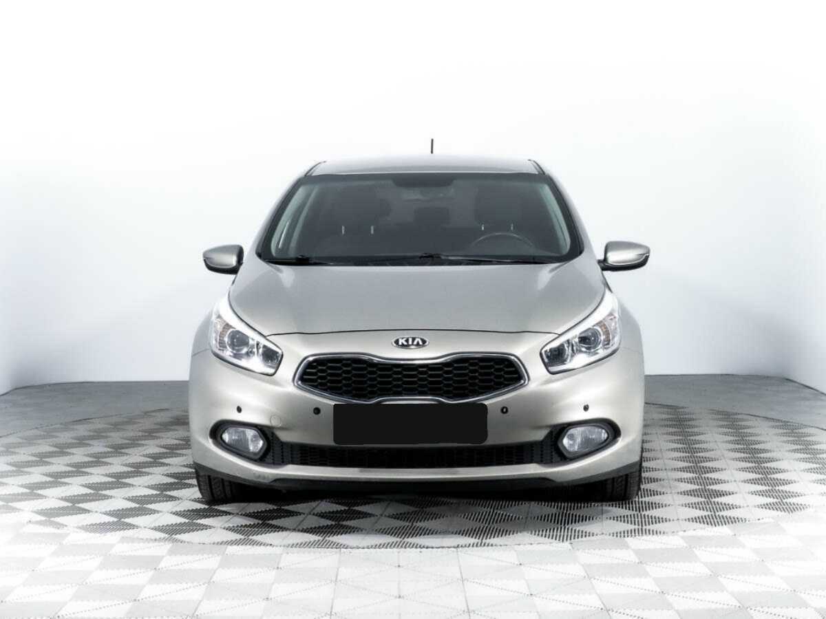 Купить Kia Ceed с пробегом. Фото: #1