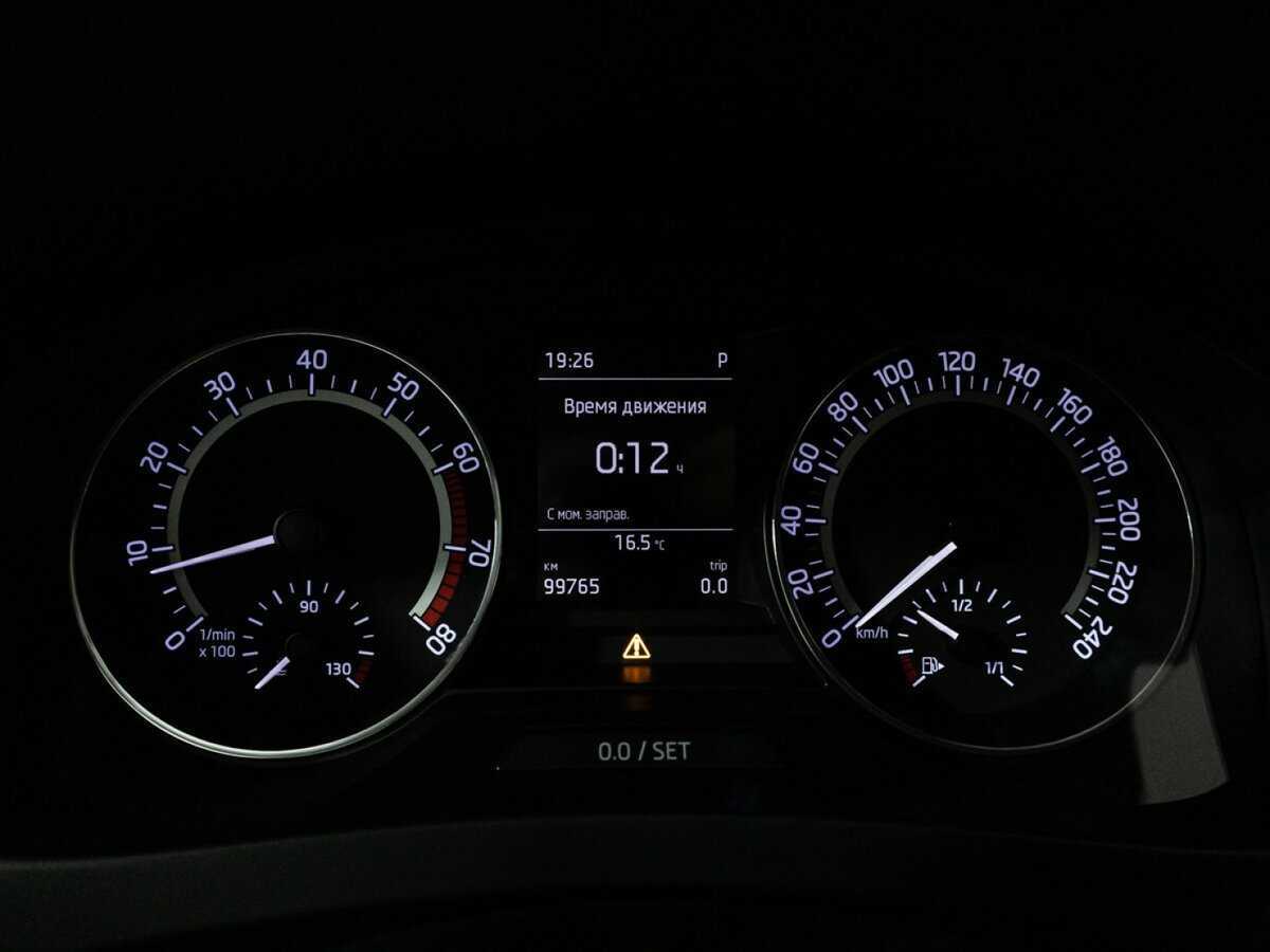 Купить Skoda Rapid с пробегом. Фото: #11