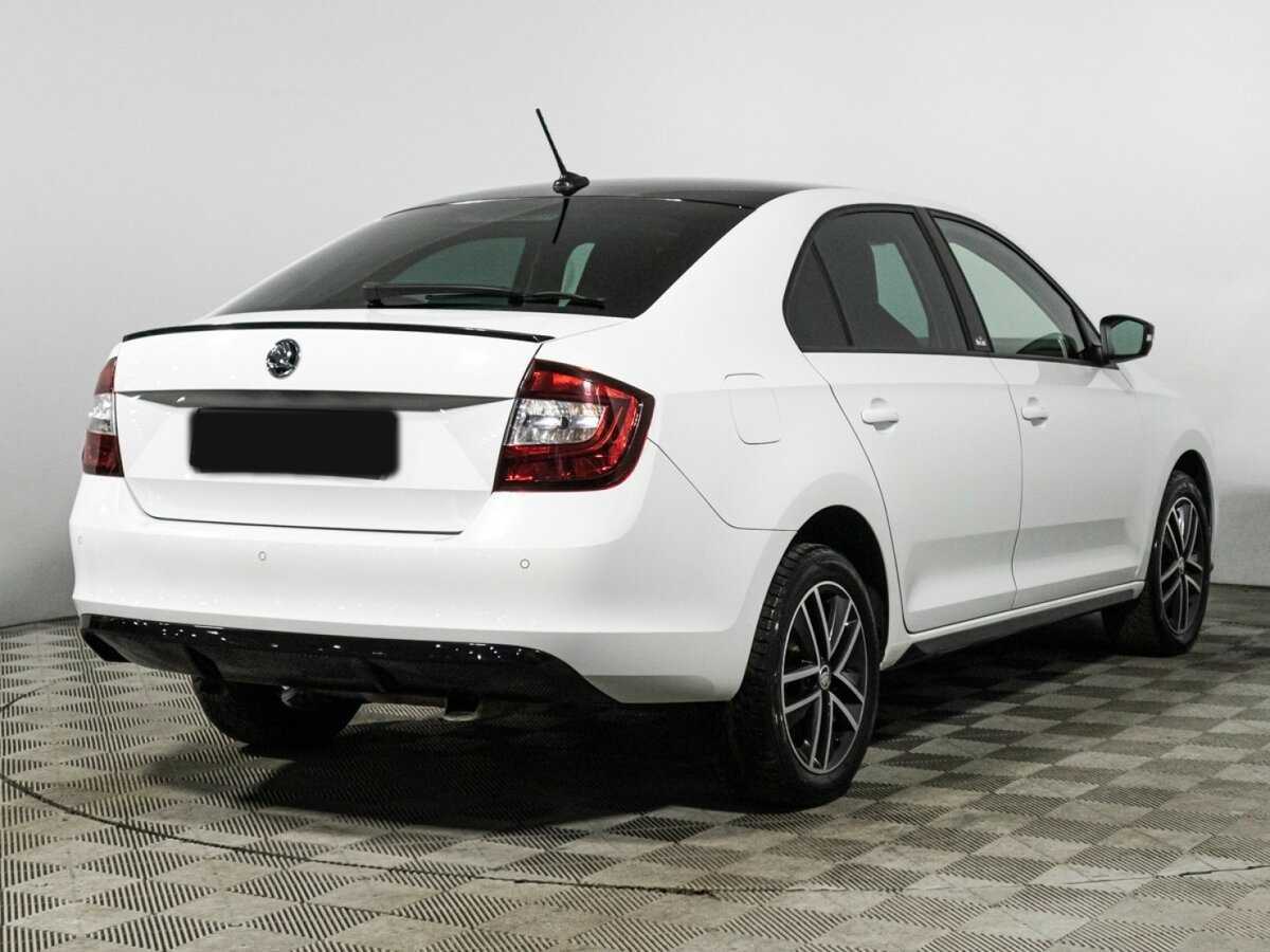 Купить Skoda Rapid с пробегом. Фото: #4