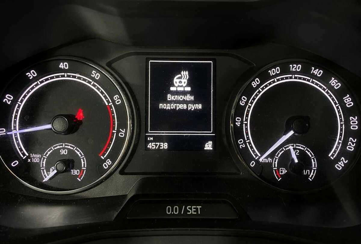 Купить Skoda Rapid с пробегом. Фото: #9