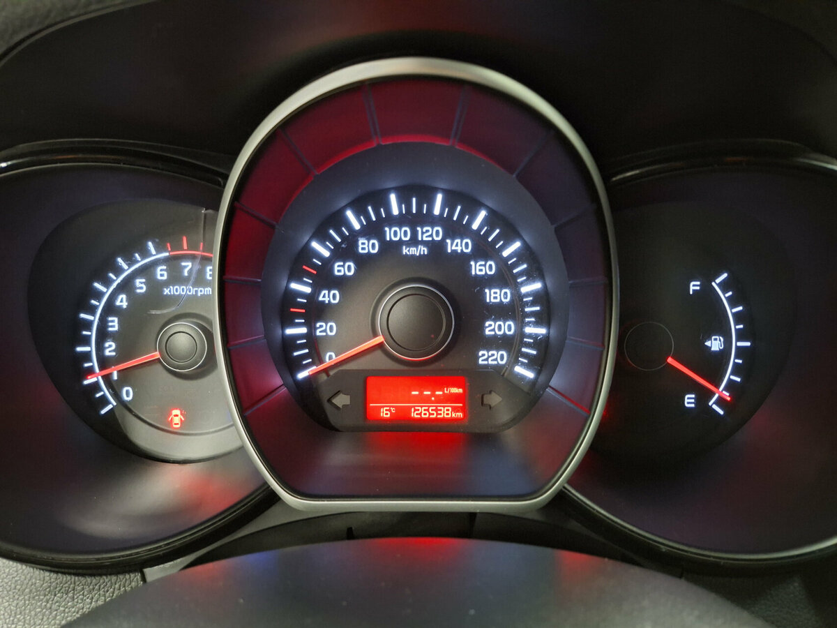 Купить Kia Rio с пробегом. Фото: #12
