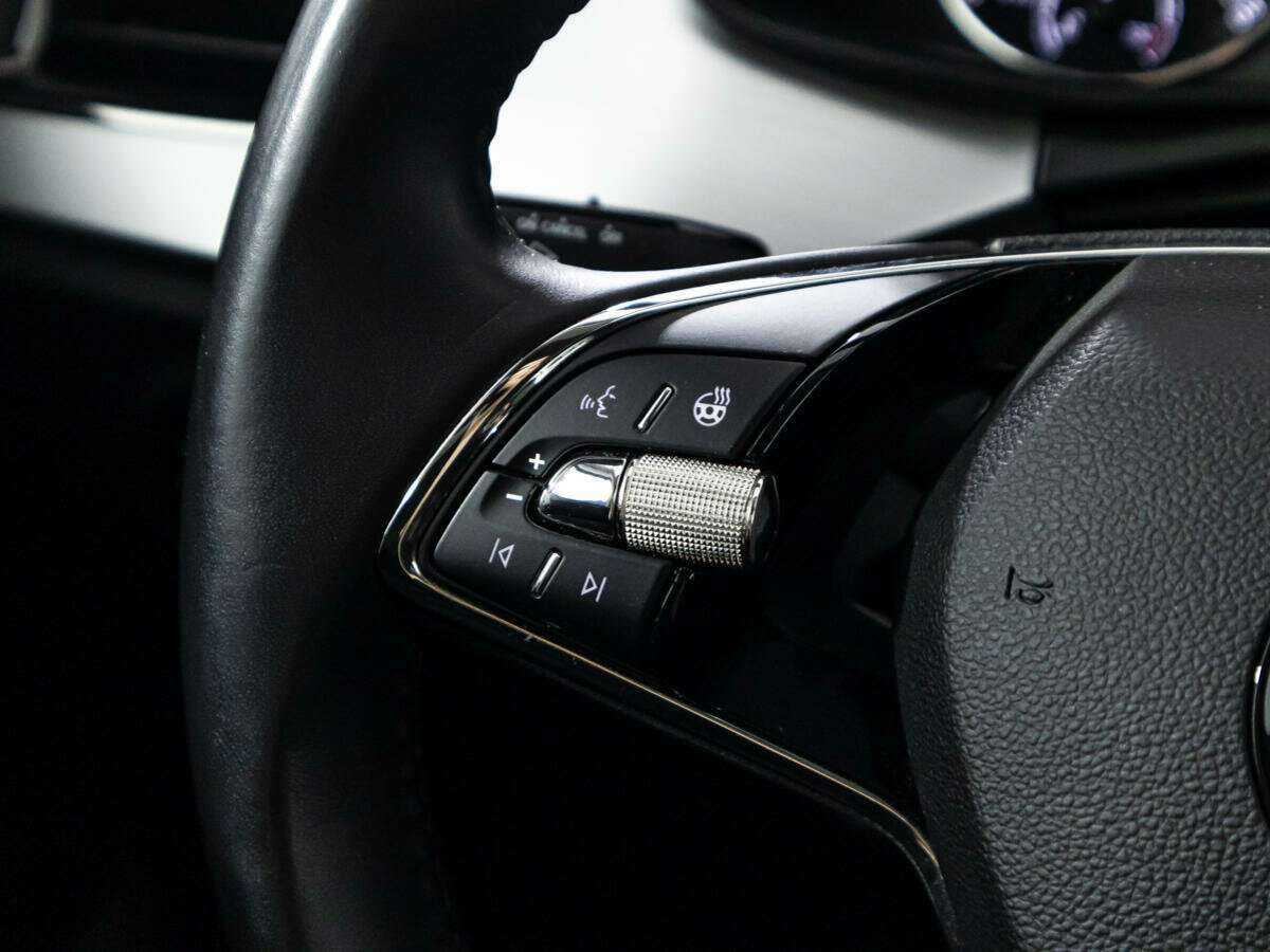 Купить Skoda Rapid с пробегом. Фото: #16