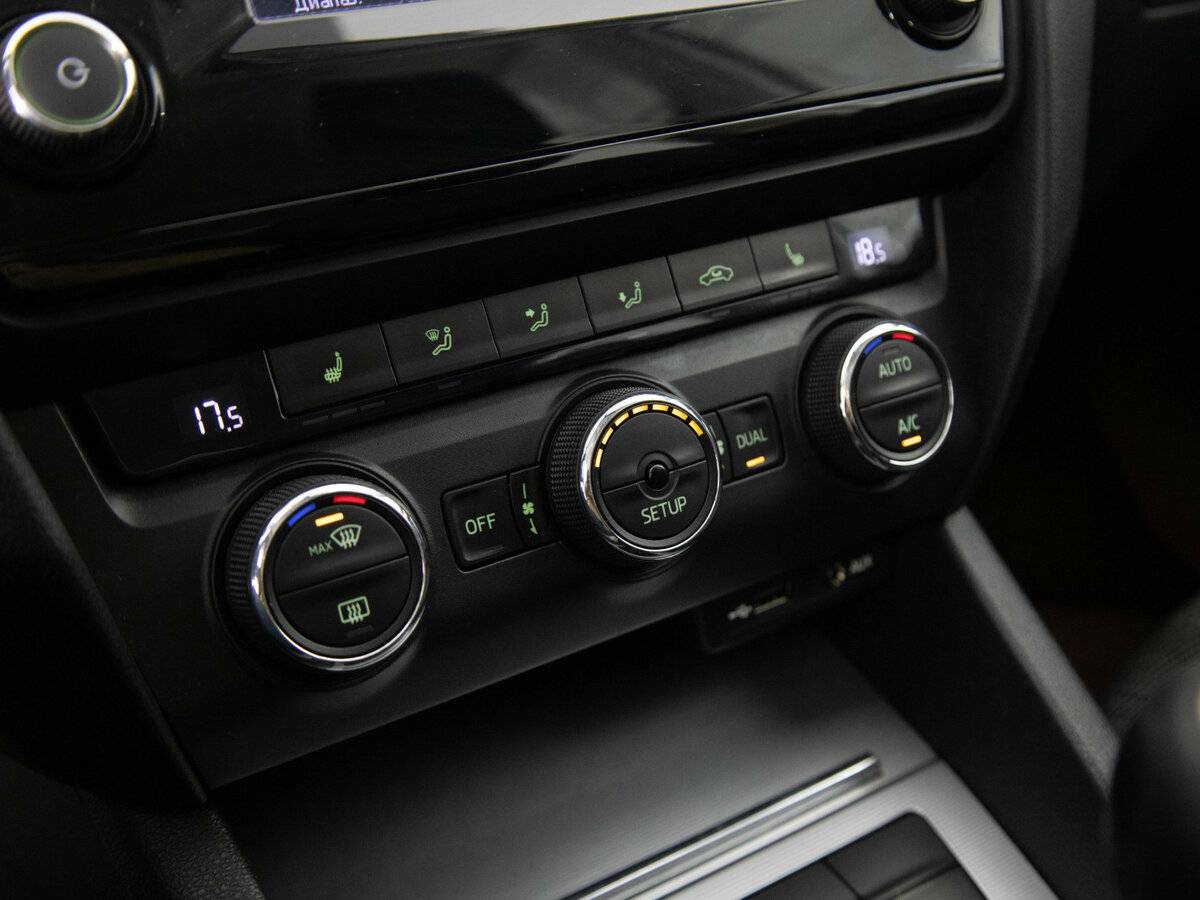 Купить Skoda Octavia с пробегом. Фото: #10