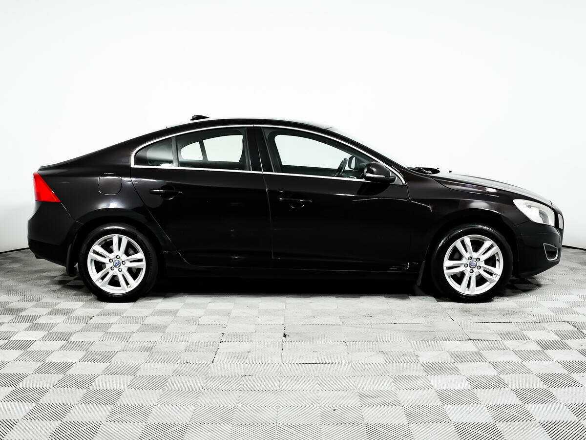 Купить Volvo S60 с пробегом. Фото: #3