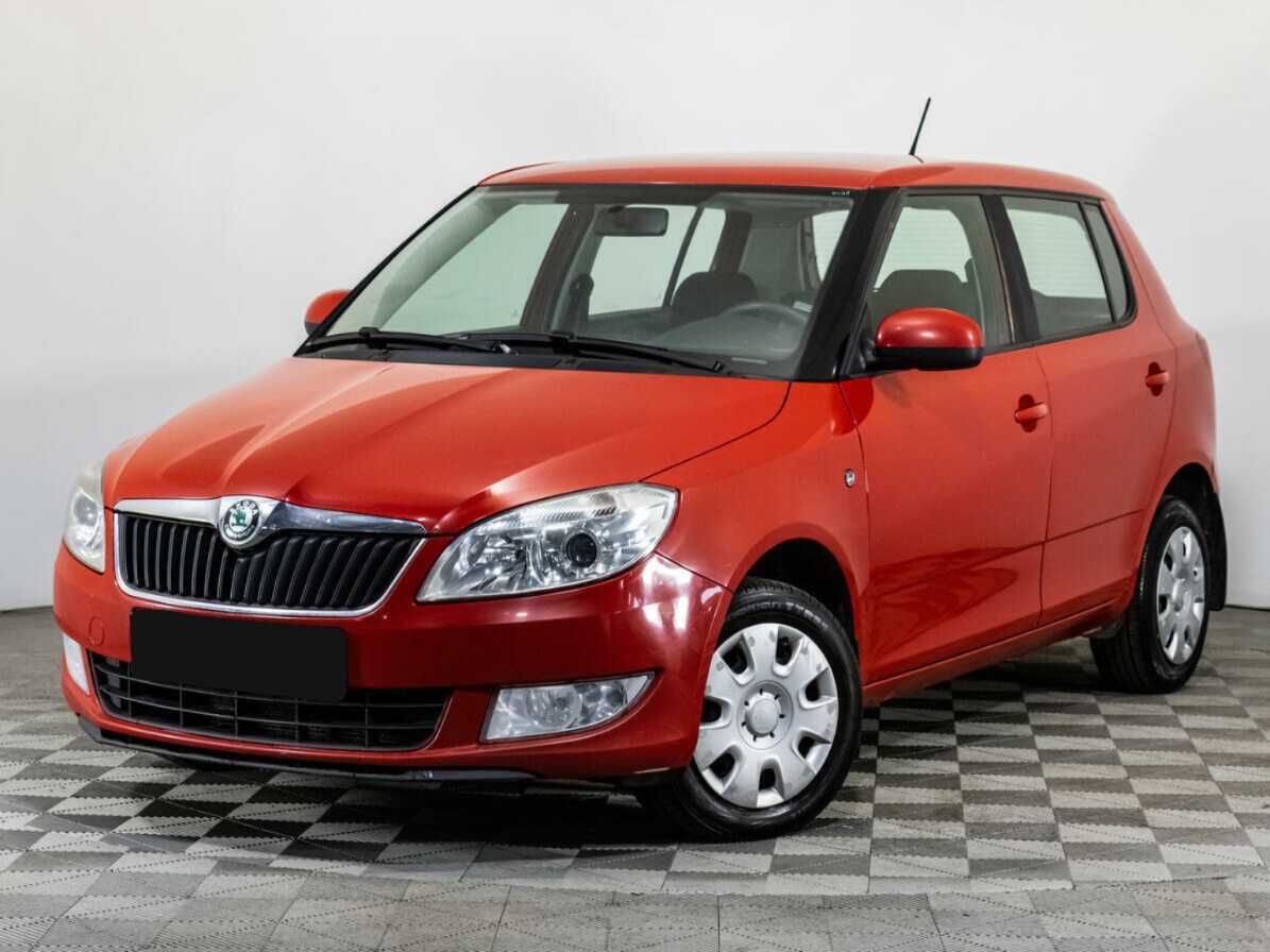 Купить Skoda Fabia с пробегом. Посмотреть фото
