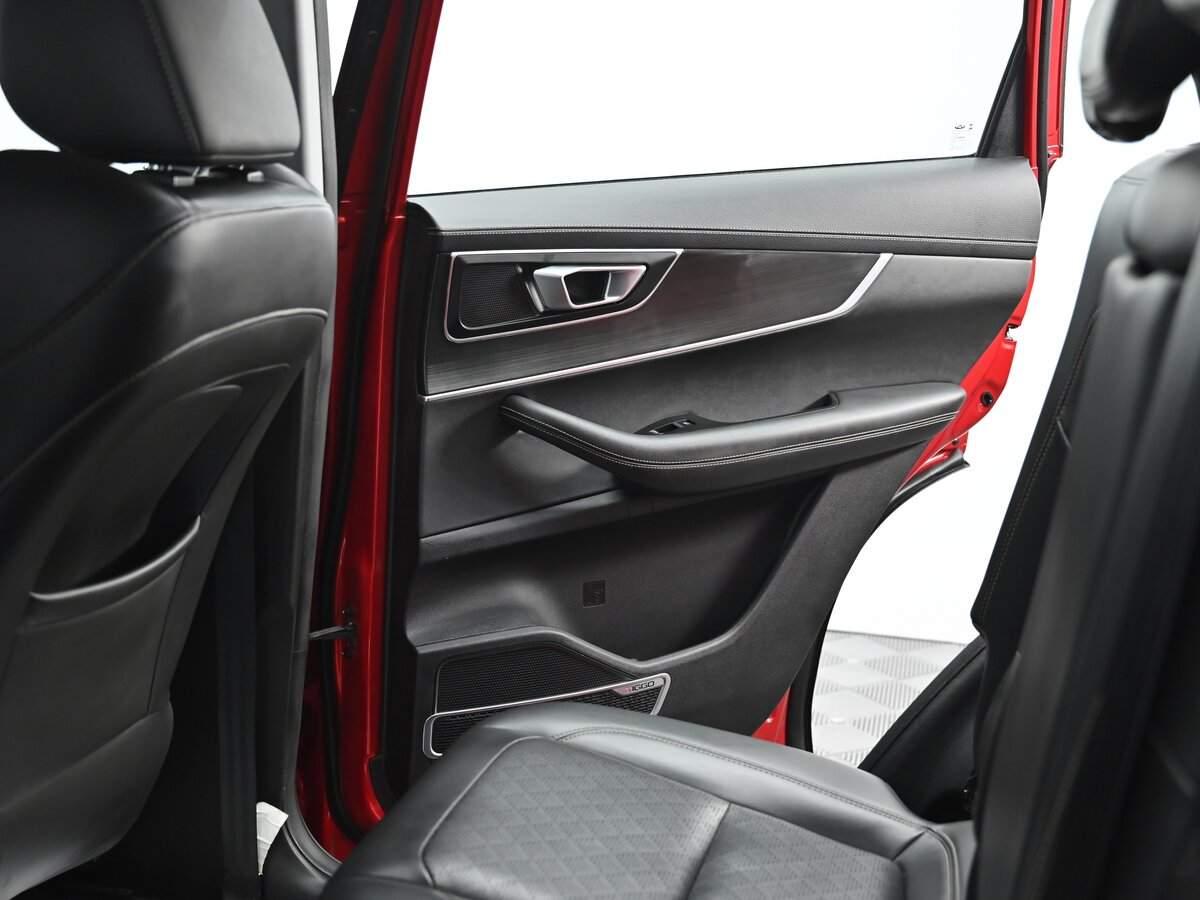 Купить Chery Tiggo 8 с пробегом. Фото: #16