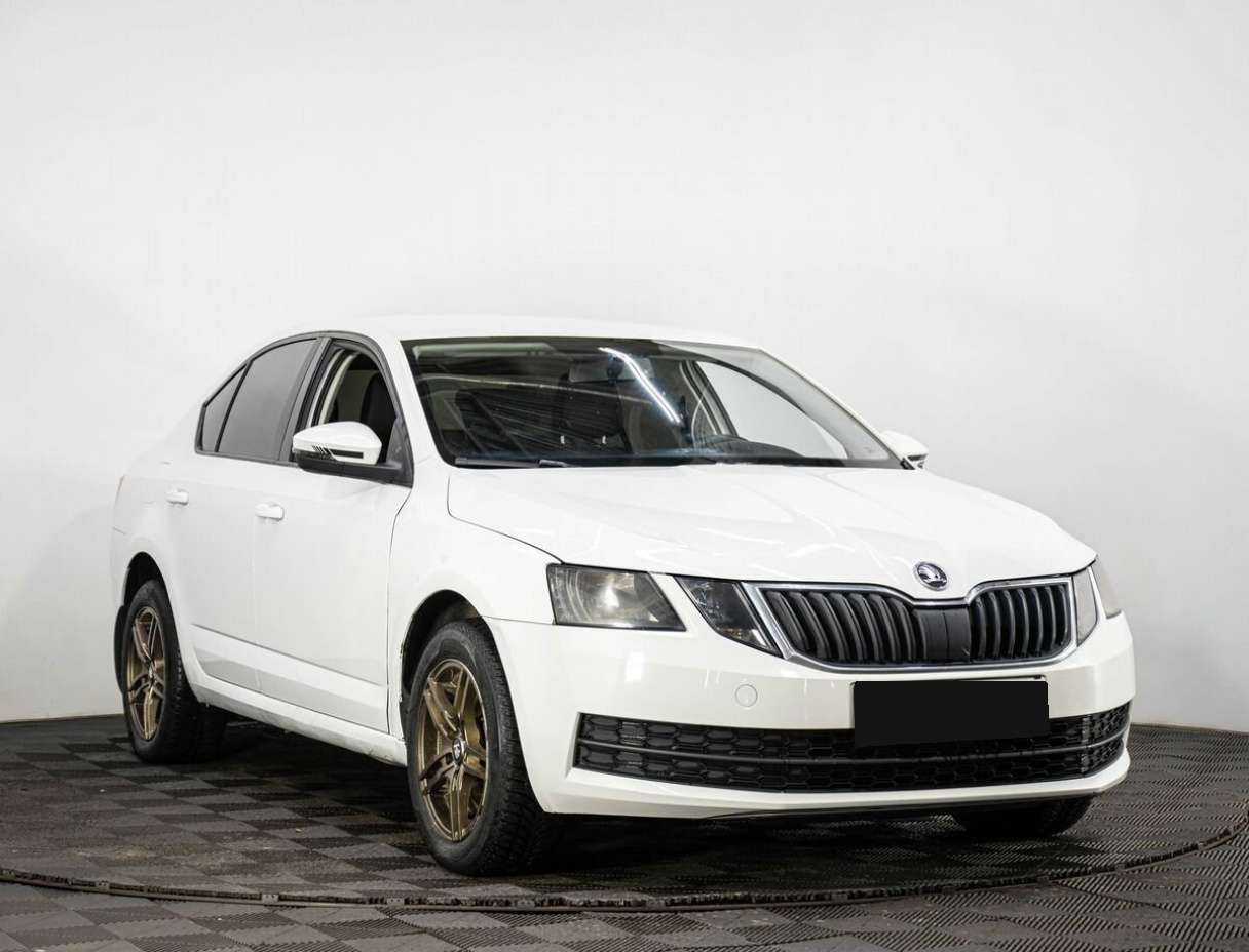 Купить Skoda Octavia с пробегом. Фото: #2