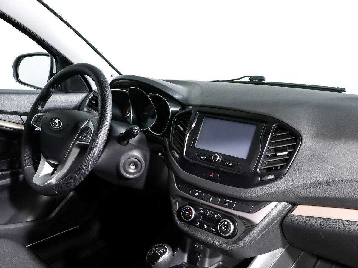 Купить Lada (ВАЗ) Vesta с пробегом. Фото: #6