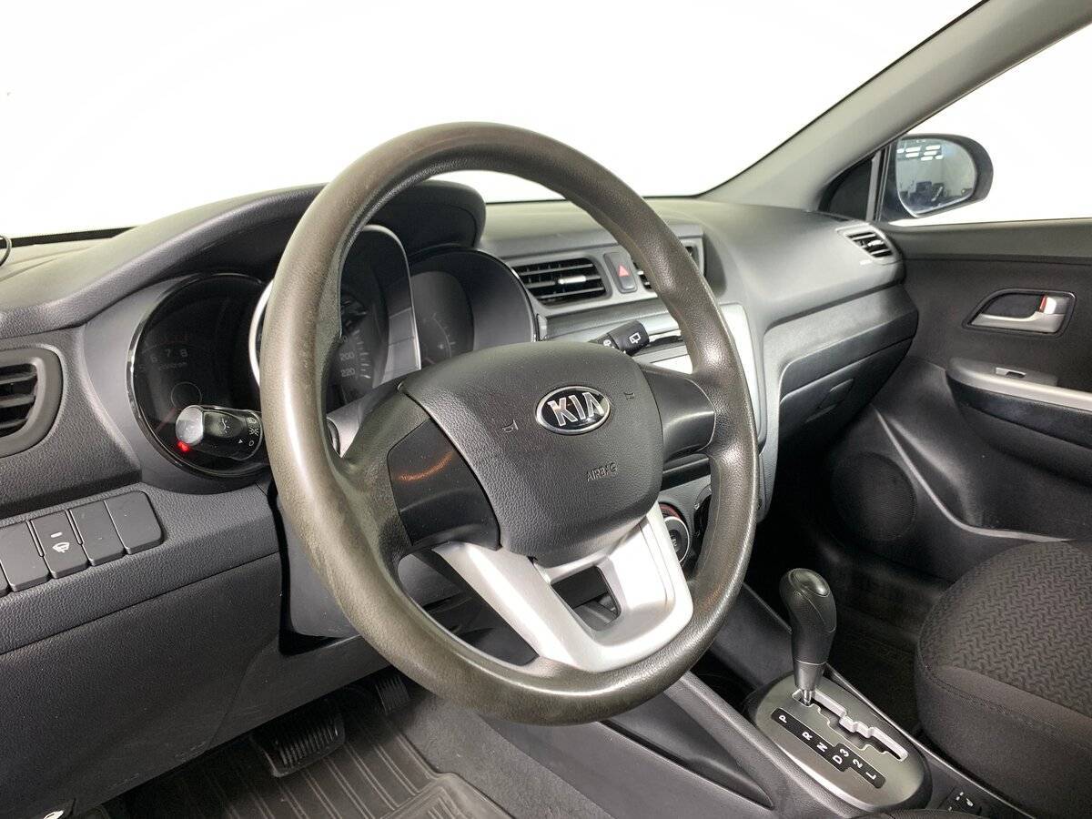 Купить Kia Rio с пробегом. Фото: #9