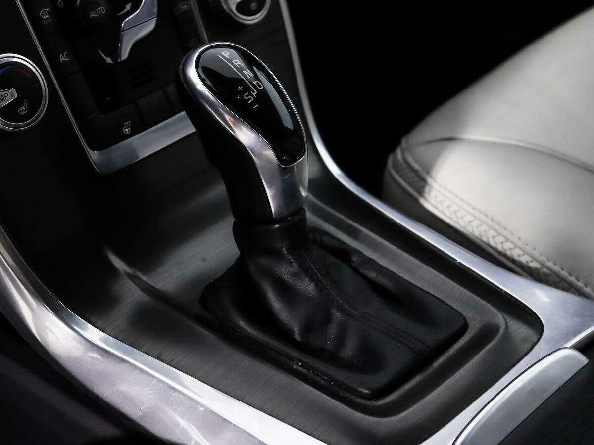 Купить Volvo XC70 с пробегом. Фото: #10