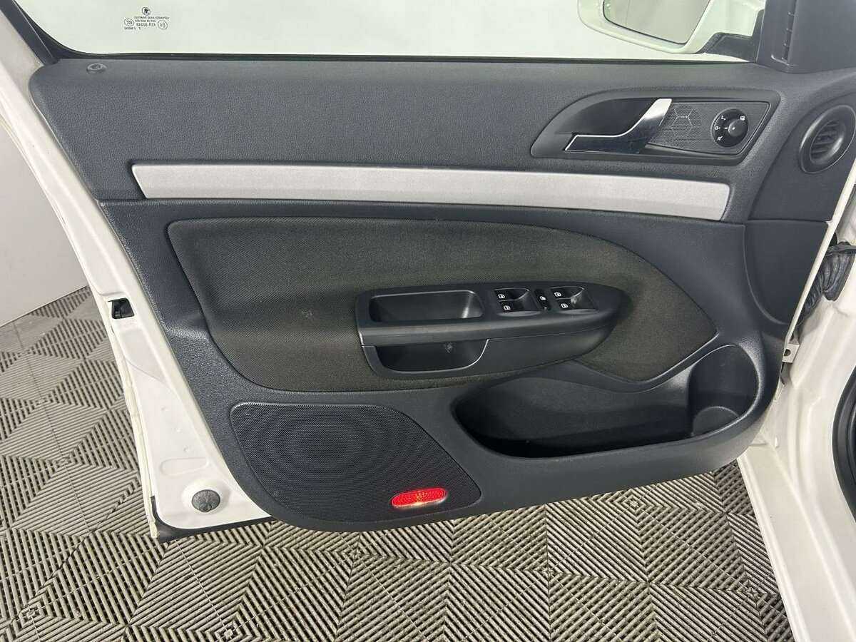 Купить Skoda Octavia с пробегом. Фото: #7