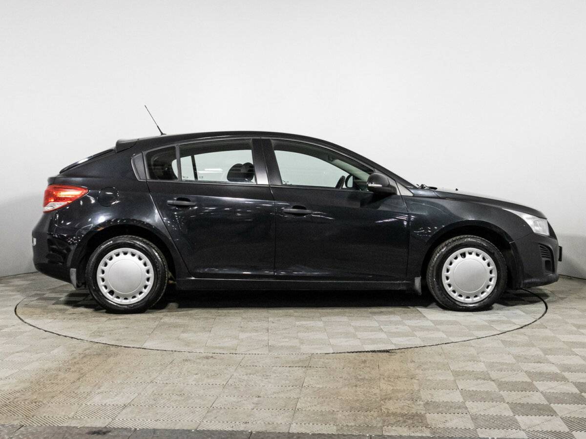 Купить Chevrolet Cruze с пробегом. Фото: #3