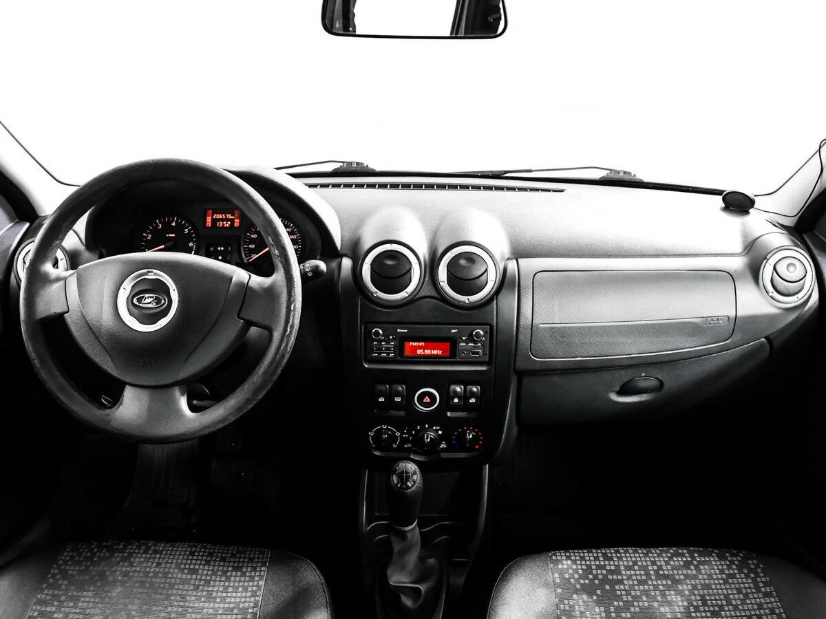 Купить Lada (ВАЗ) Largus с пробегом. Фото: #7