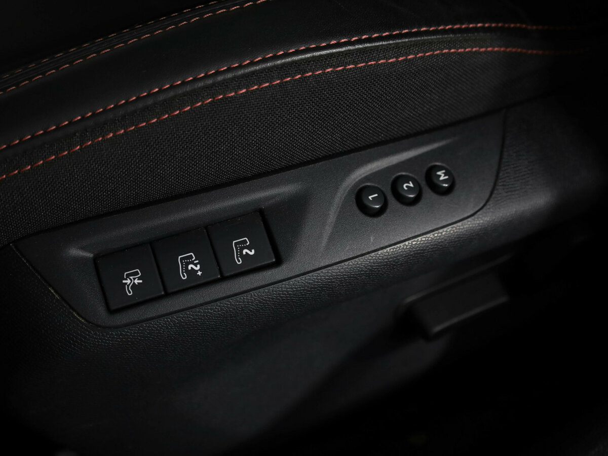 Купить Peugeot 308 с пробегом. Фото: #15