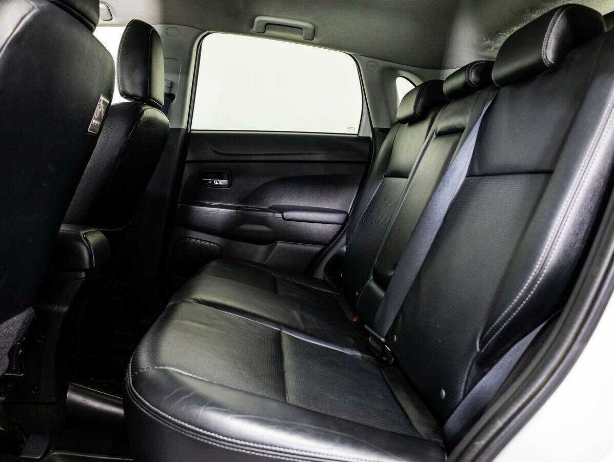 Купить Mitsubishi ASX с пробегом. Фото: #9