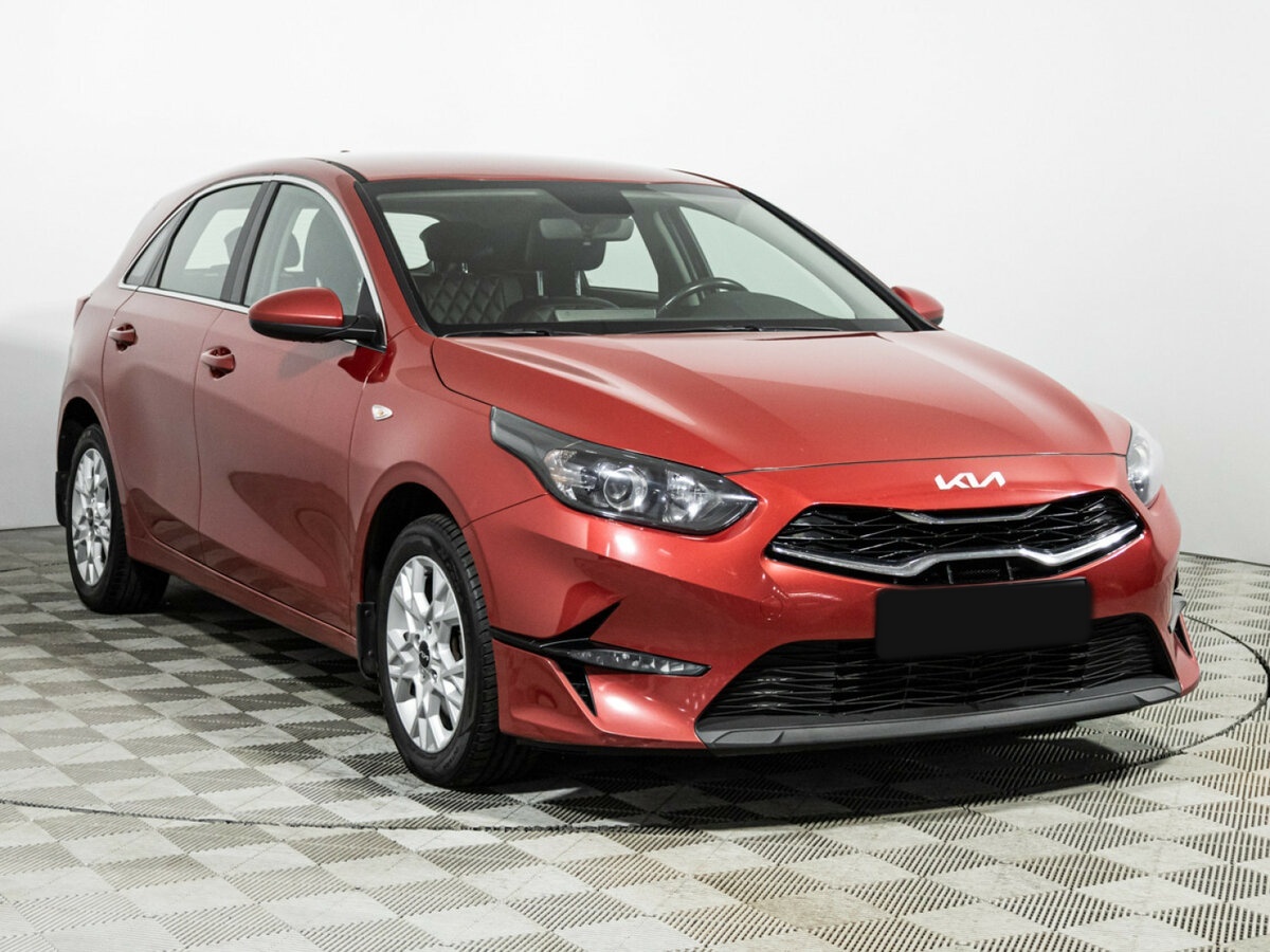 Купить Kia Ceed с пробегом. Фото: #2