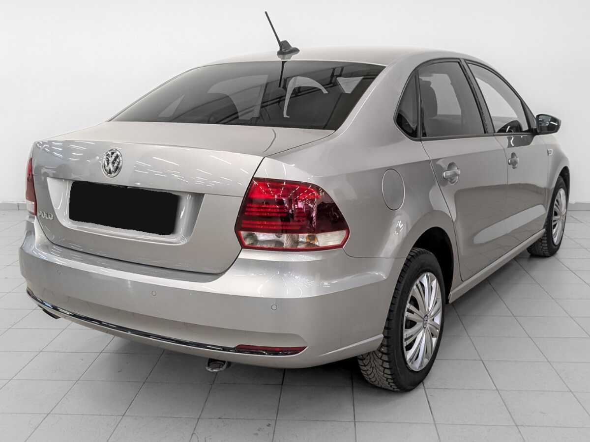 Купить Volkswagen Polo с пробегом. Фото: #4