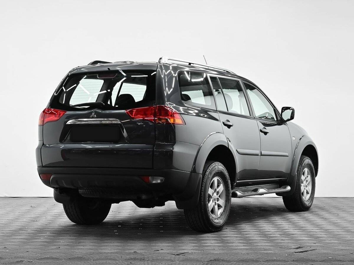 Купить Mitsubishi Pajero Sport с пробегом. Фото: #3