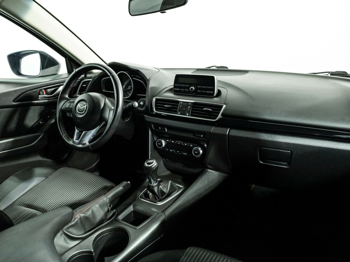 Купить Mazda 3 с пробегом. Фото: #8