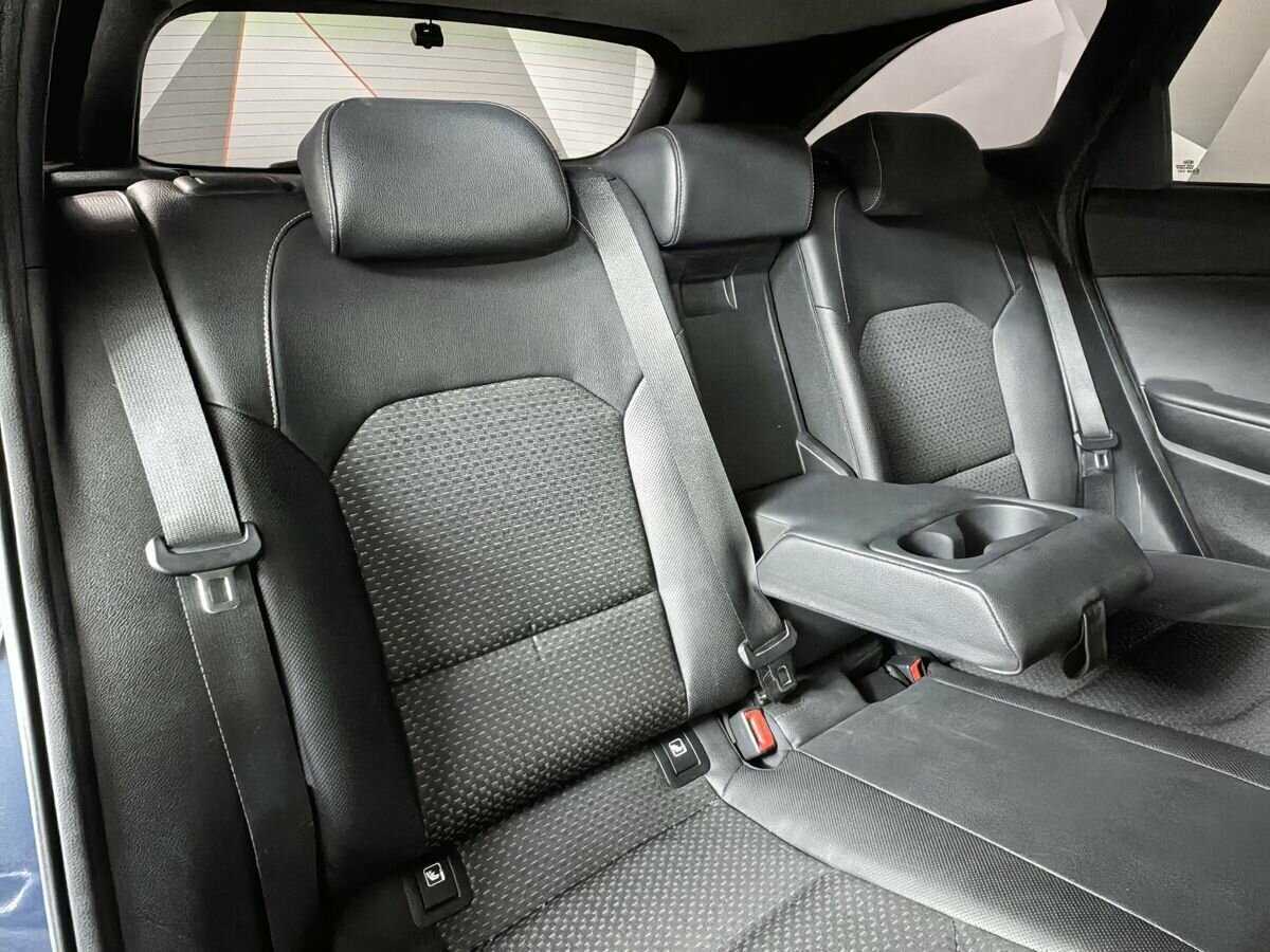 Купить Kia Ceed с пробегом. Фото: #9