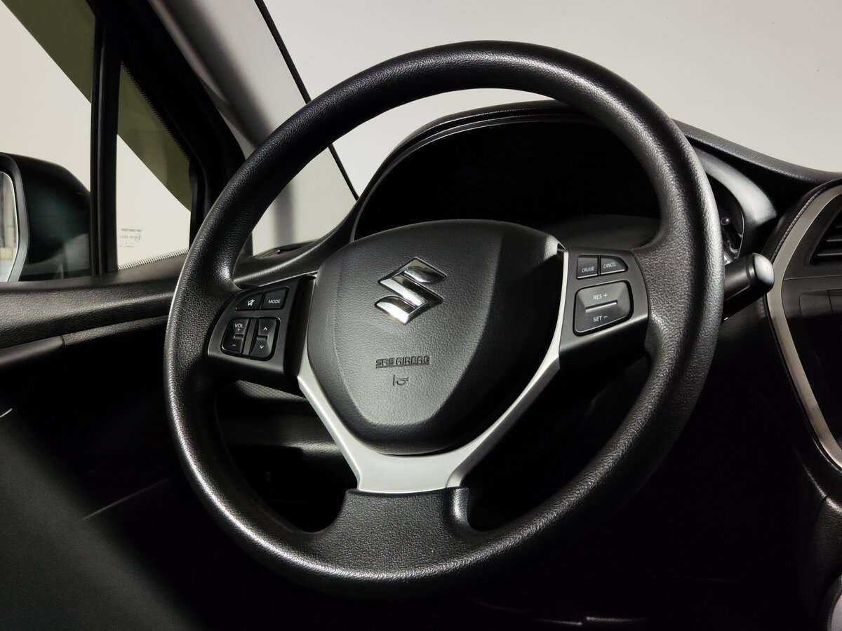 Купить Suzuki SX4 с пробегом. Фото: #12