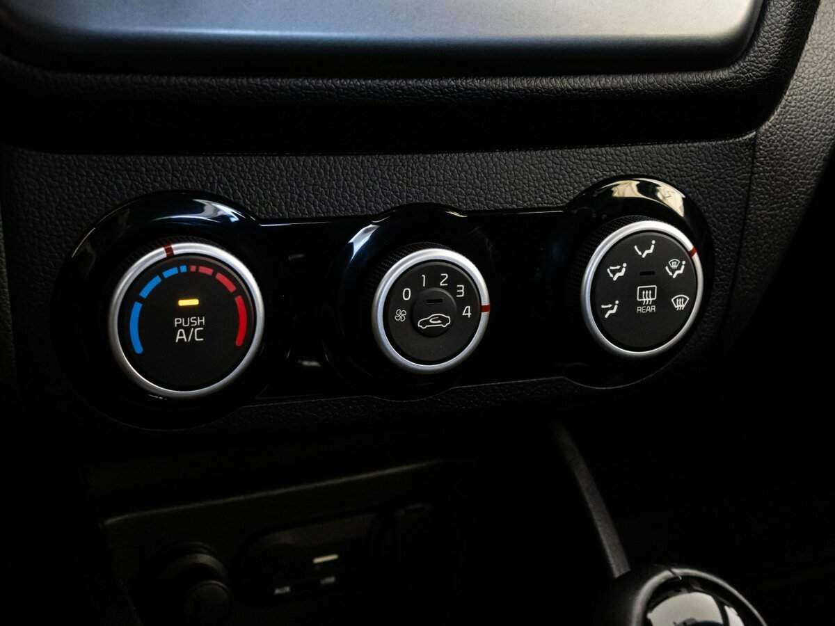 Купить Kia Rio с пробегом. Фото: #10