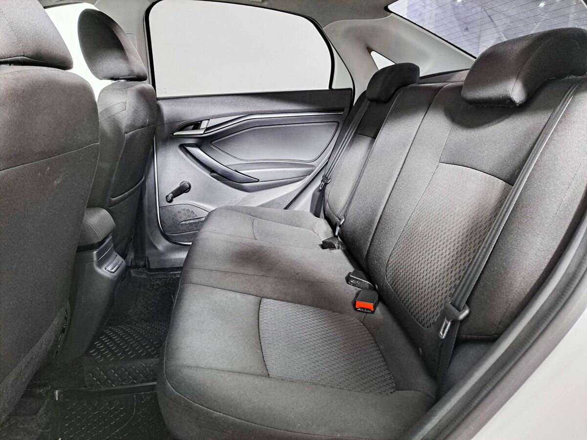 Купить Lada (ВАЗ) Vesta с пробегом. Фото: #7