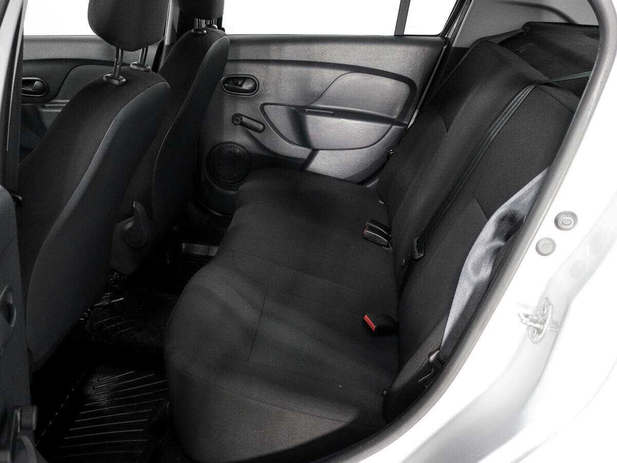 Купить Renault Logan с пробегом. Фото: #10