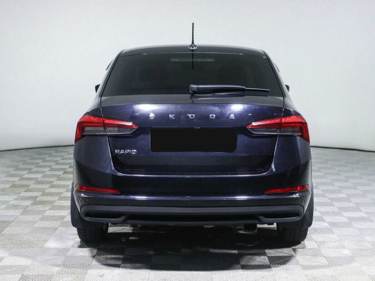 Купить Skoda Rapid с пробегом. Фото: #4
