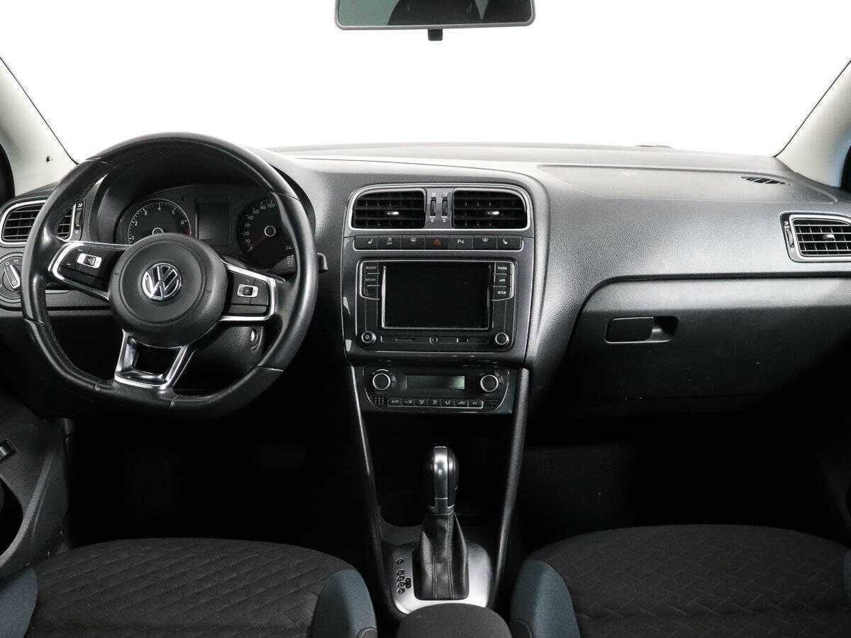 Купить Volkswagen Polo с пробегом. Фото: #10