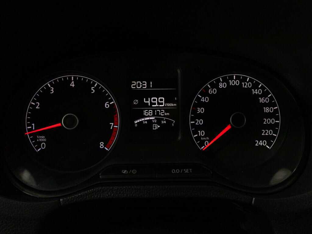 Купить Volkswagen Polo с пробегом. Фото: #11