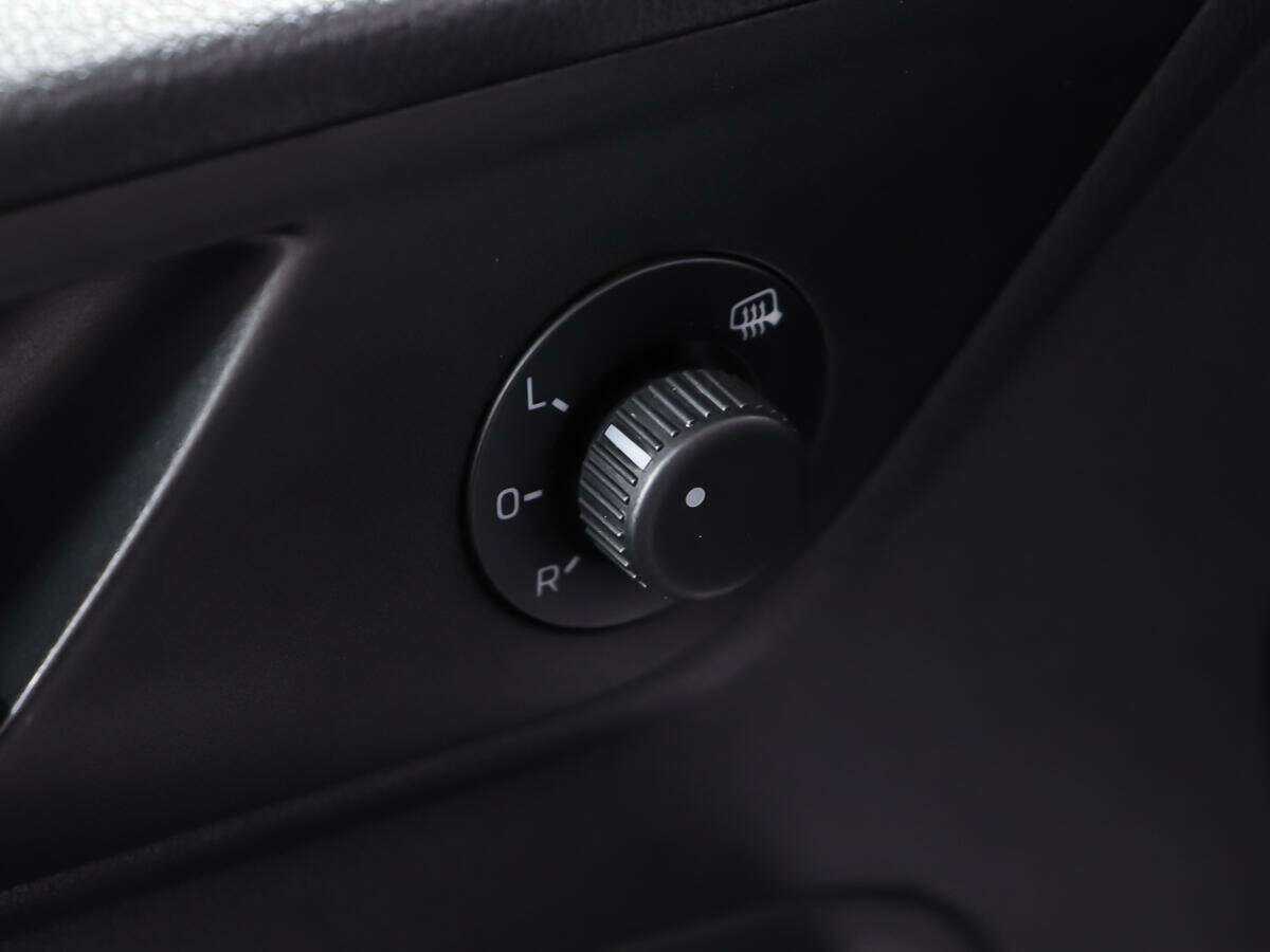 Купить Volkswagen Polo с пробегом. Фото: #16