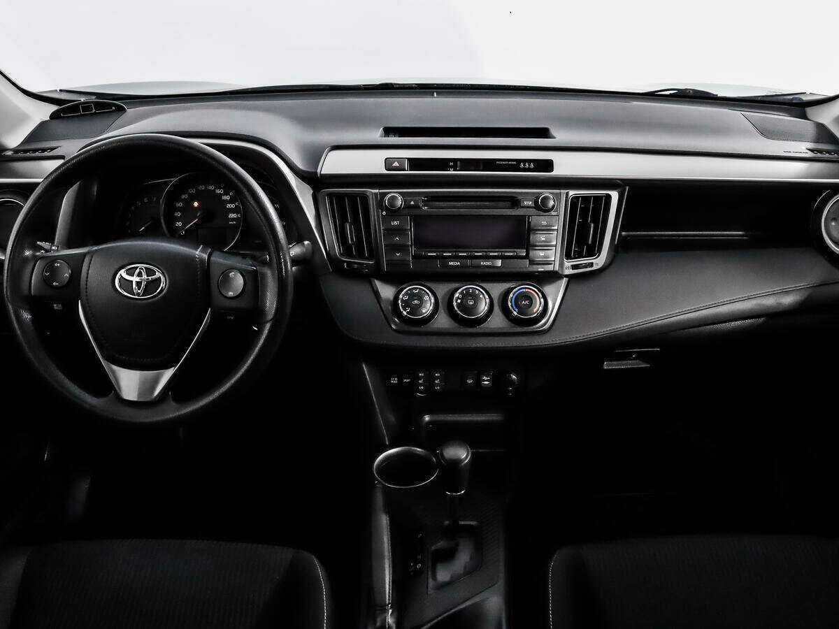 Купить Toyota RAV4 с пробегом. Фото: #11