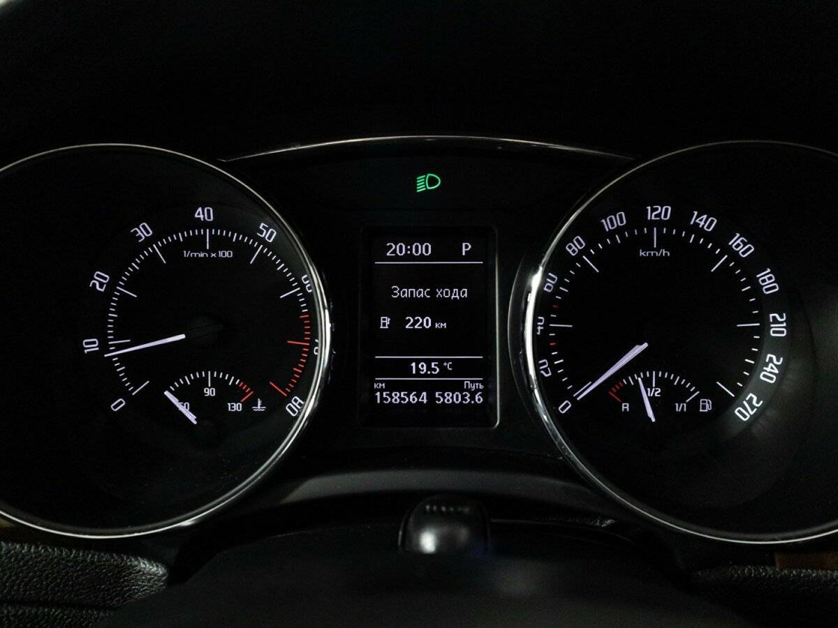 Купить Skoda Superb с пробегом. Фото: #11